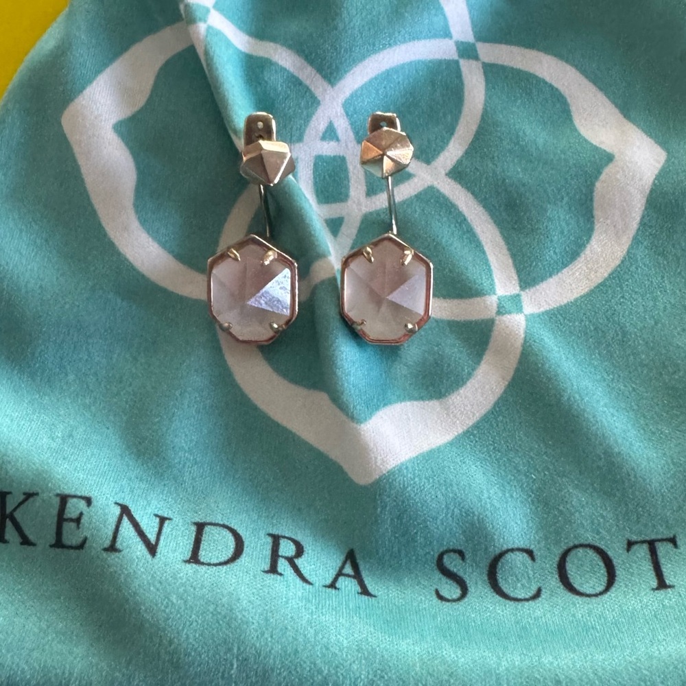 Kendra Scott Gold Jordy Earrings with Ivory Mother-of-Pearl